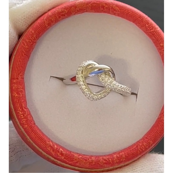 Solid 925 Sterling Silver Heart knot Ring - Picture 7 of 7